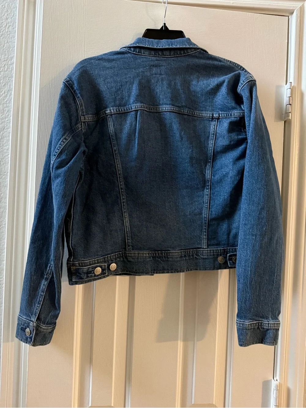 Classic Women's Blue Denim Jacket - Picture 3 of 3